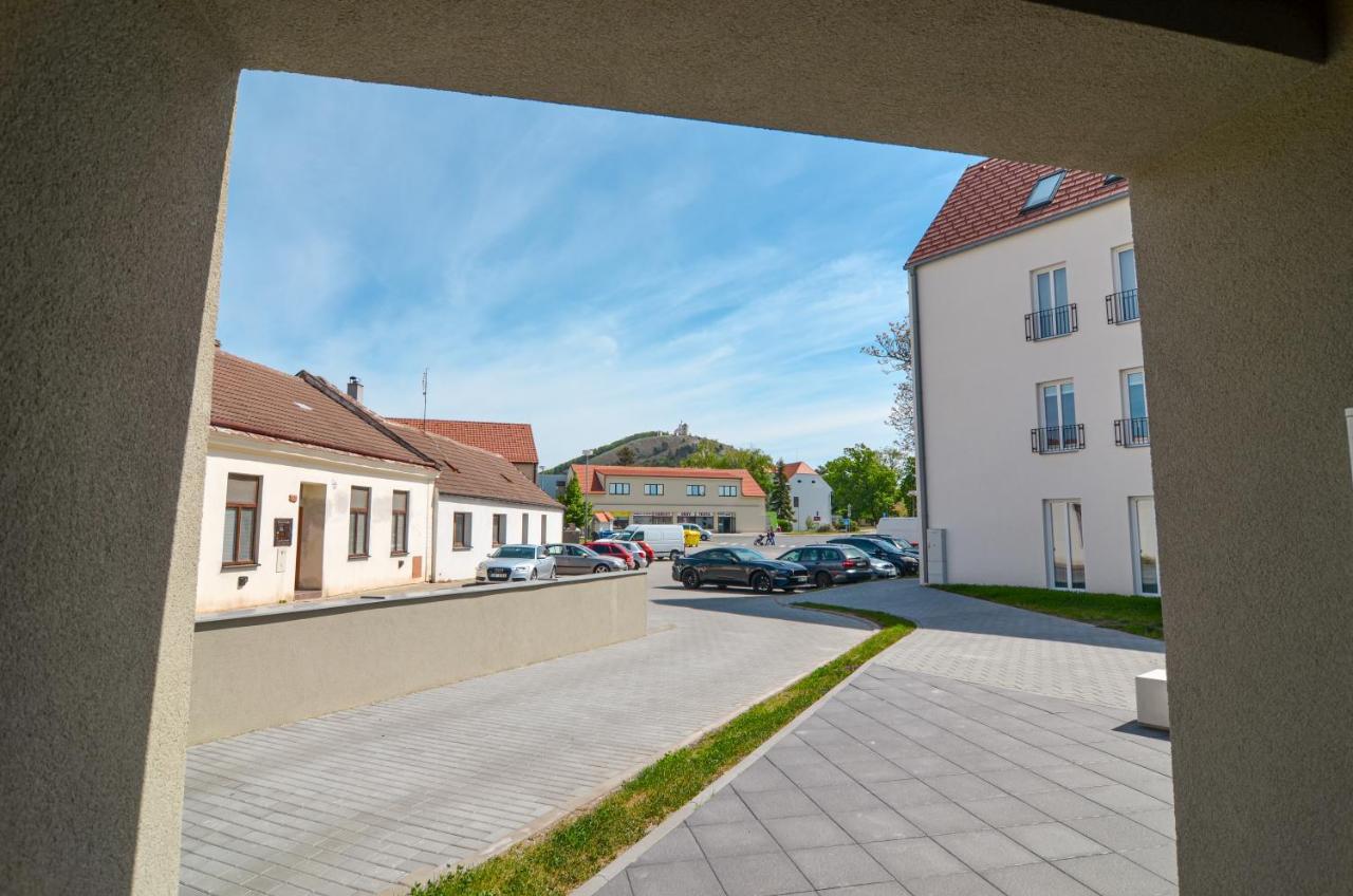 Apartman Astrid Mikulov Exteriör bild